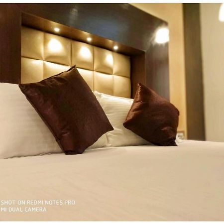 Hotel The Royal, Sehore Exterior photo