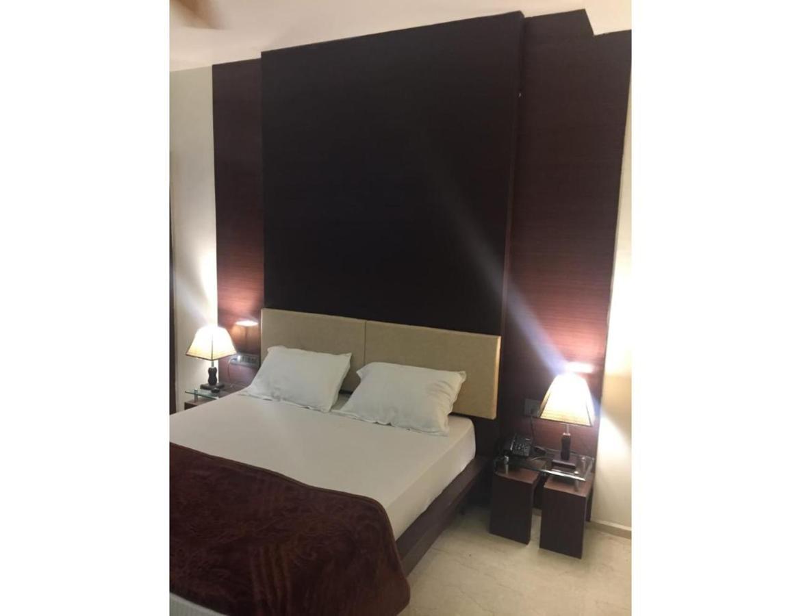 Hotel The Royal, Sehore Exterior photo